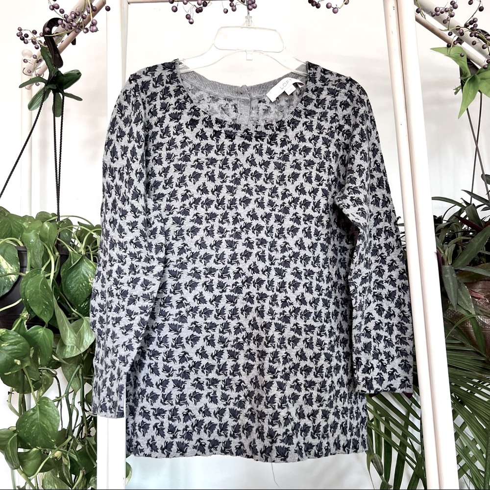 Lightweight sweater